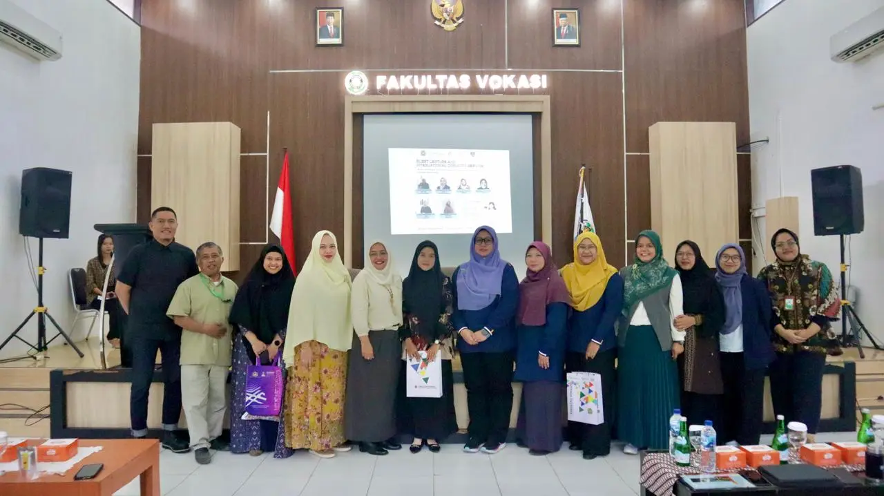 International Community Services Faculty of Vocational Education USU and UiTM Collaborate to Make “HERBAL VIT”